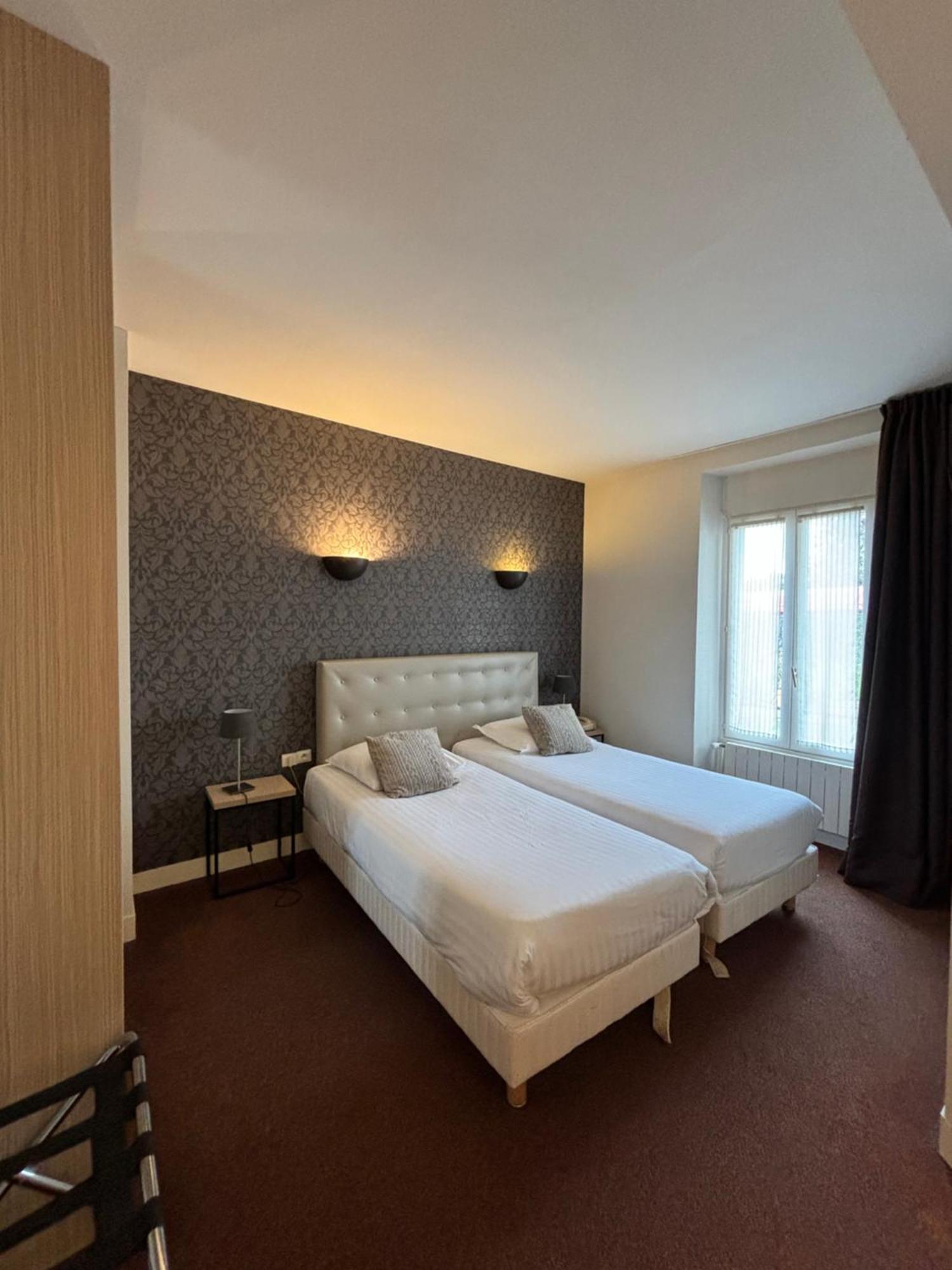 Hotel De Troyes Exterior photo